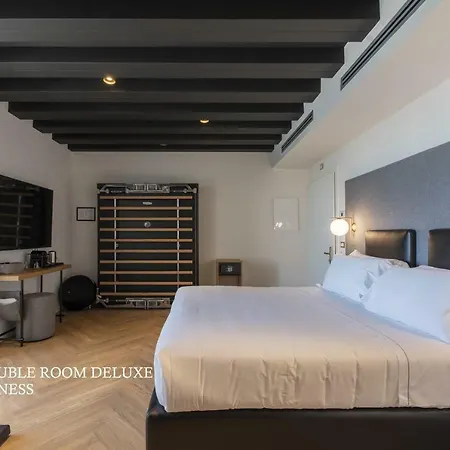 ホテル Maisonme Boutique (adults Only) 4*