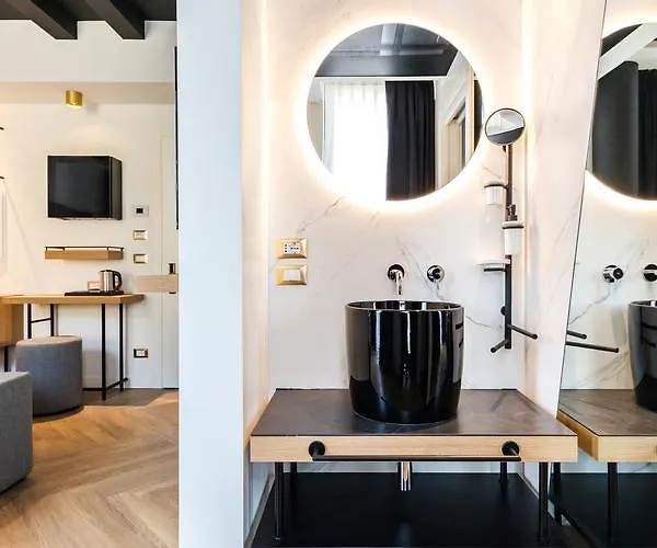 Готель Maisonme Boutique (adults Only) Бардоліно